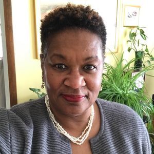 Meet your Posher, Linda